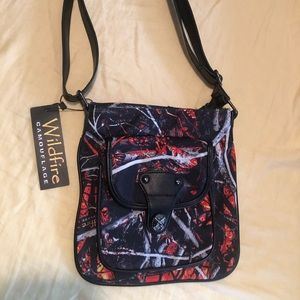 Wildfire camo purse